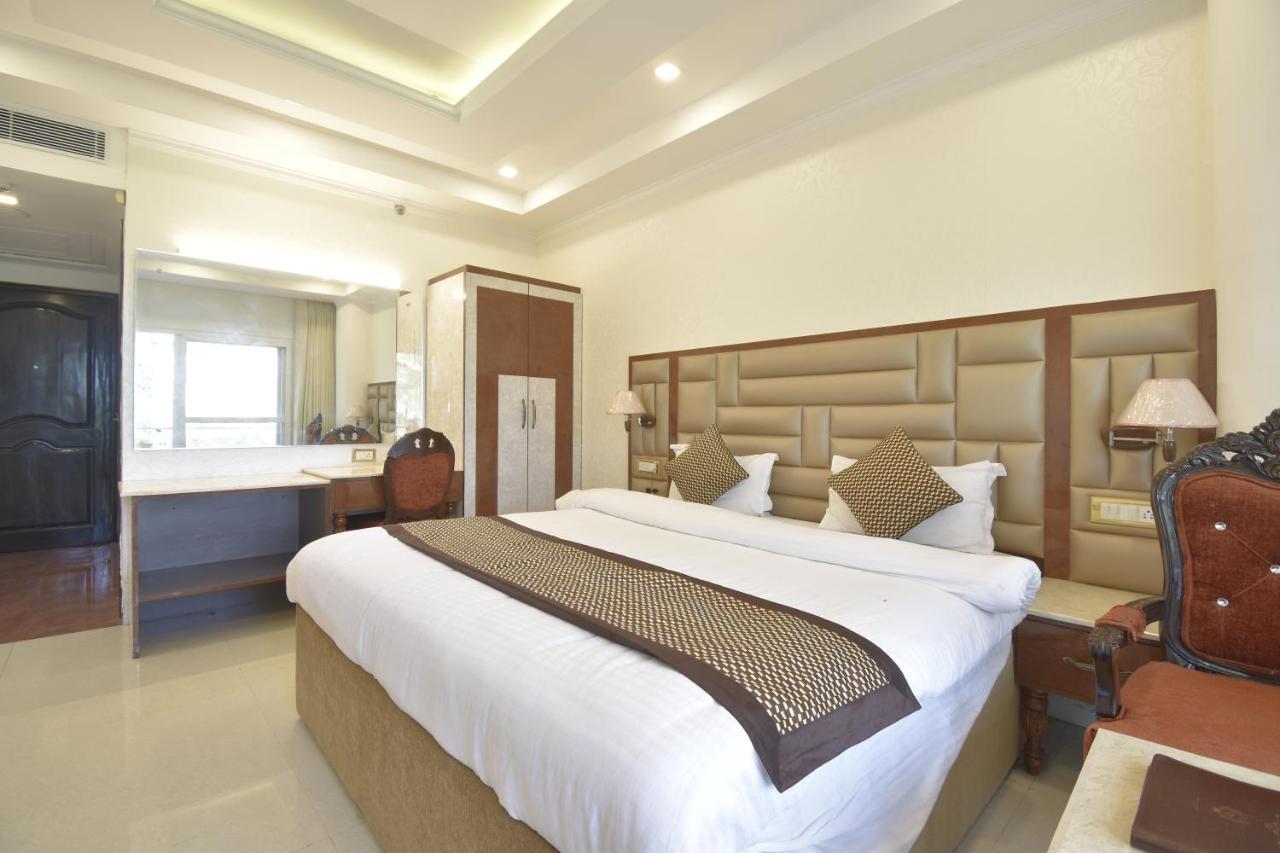 The Royal Castle Hot And Cold Centralized Hotel Dharamshala Exterior photo