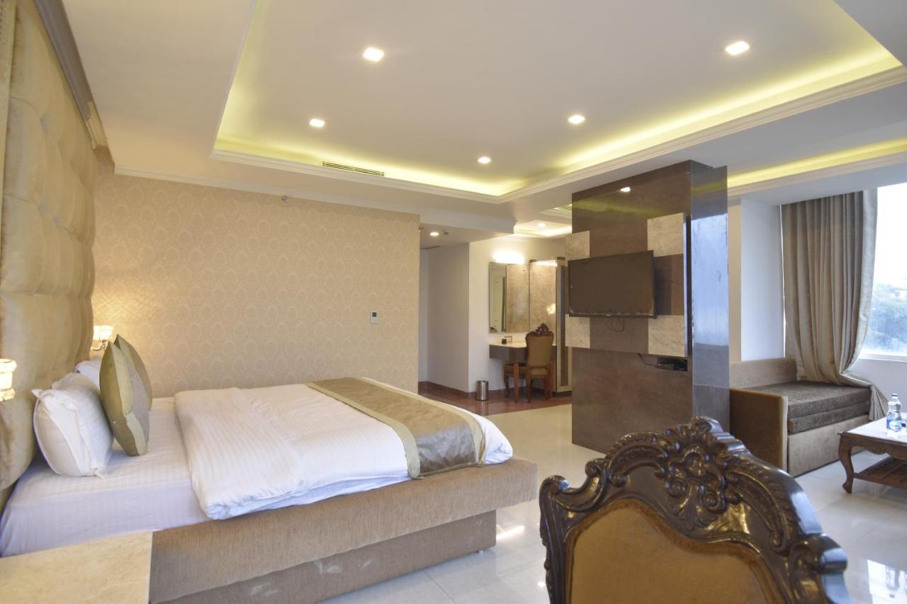 The Royal Castle Hot And Cold Centralized Hotel Dharamshala Exterior photo